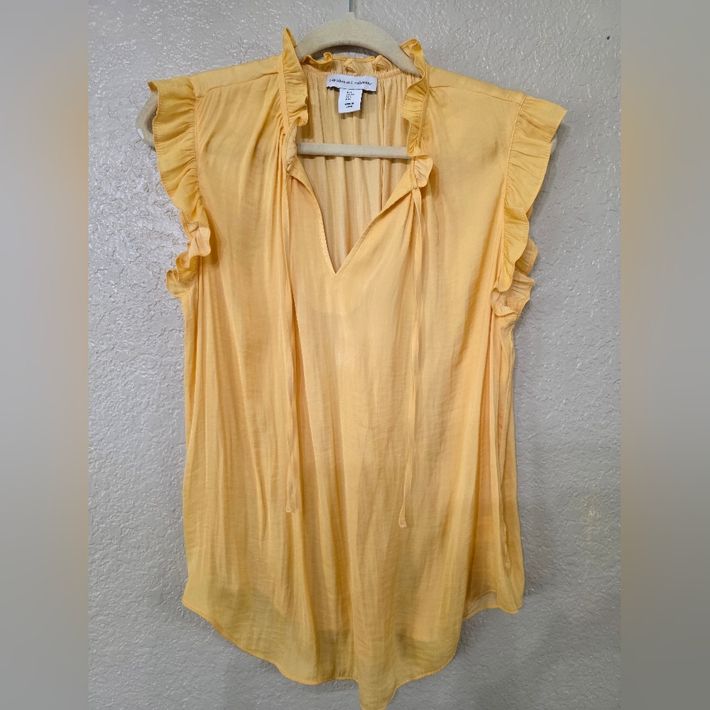 cupcakes & cashmere Yellow Ruffle Short Sleeve Blouse